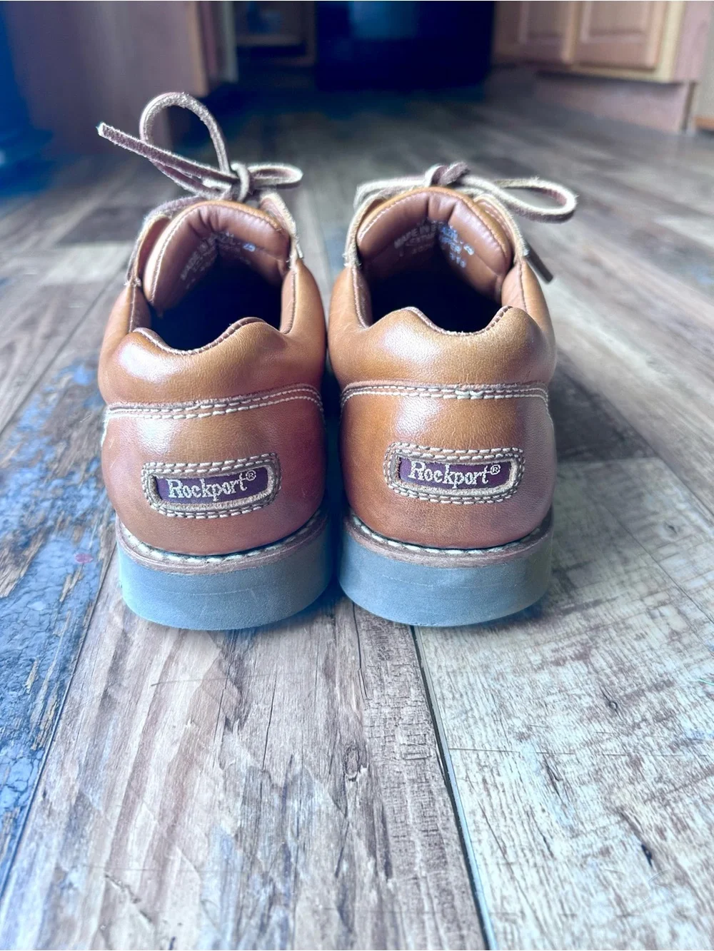 Rockport M3042 Vintage Leather Boat Shoes Men's 7 M / Fits Women's 8.5